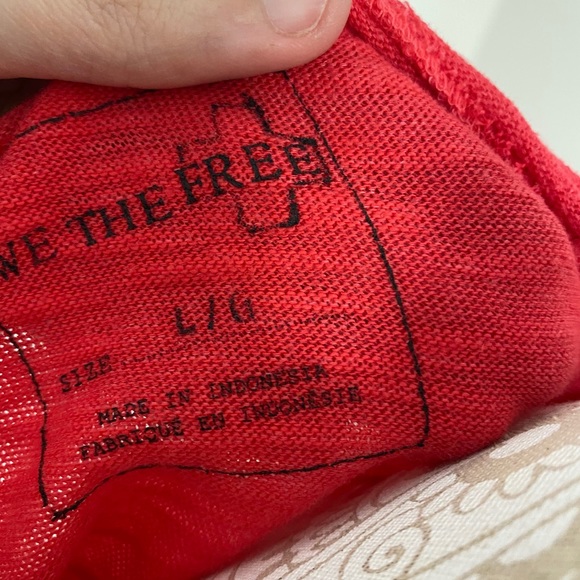 🌿3/$30🌿 We the free pink short sleeve top - Picture 4 of 4